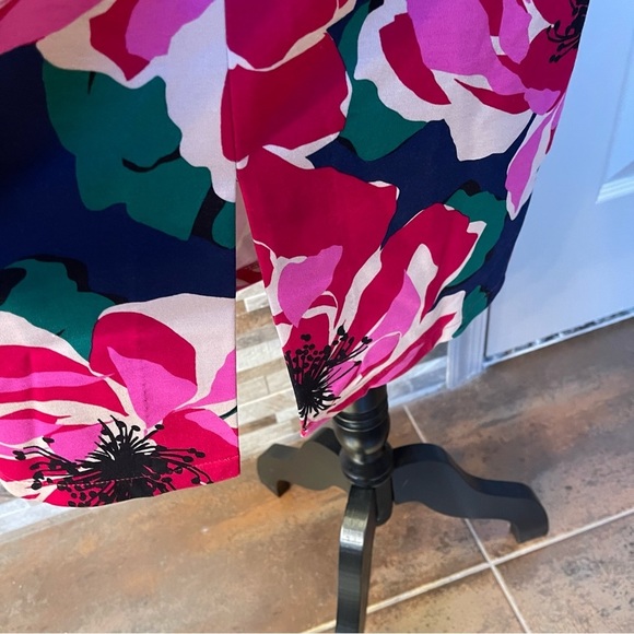 TRINA Turk Women's Emotion Floral Print MIDI Dress
Sz 8 - Picture 8 of 14